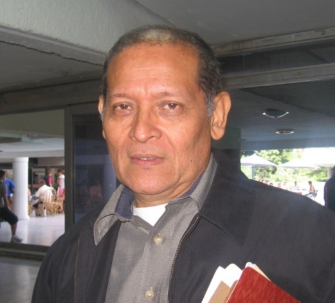CIV otorgÃ³ placa a la Sociedad Venezolana de Ingenieros Forestales en 55 aÃ±os de su fundaciÃ³n. Su presidente Ing. Tulio Bastidas recibiÃ³ Orden â€œAntonio JosÃ© de Sucreâ€