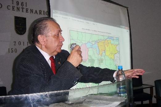 Conferencia de Alexander Luzardo en el CIV
Arco minero: gigantesco crimen ecolÃ³gico
que liquidarÃ­a Guayana, Amazonas y el Delta