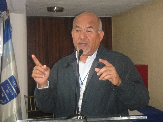 Ing. Enzo Betancourt, presidente del CIV
Colapsa industria de la construcciÃ³n  con parÃ¡lisis de mÃ¡s del 90%