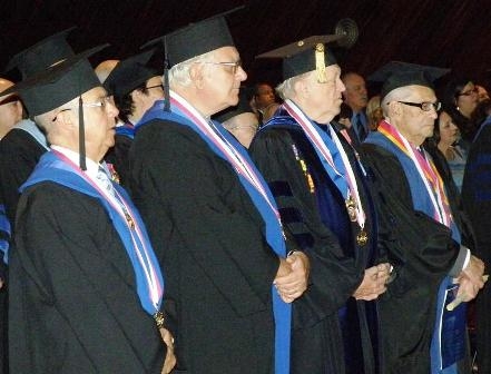 UCV otorgÃ³ Doctorado â€œHonoris Causaâ€ a destacado grupo 
de ingenieros venezolanos 